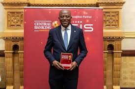 Cardoso Formally Receives Central Bank of the Year Award
